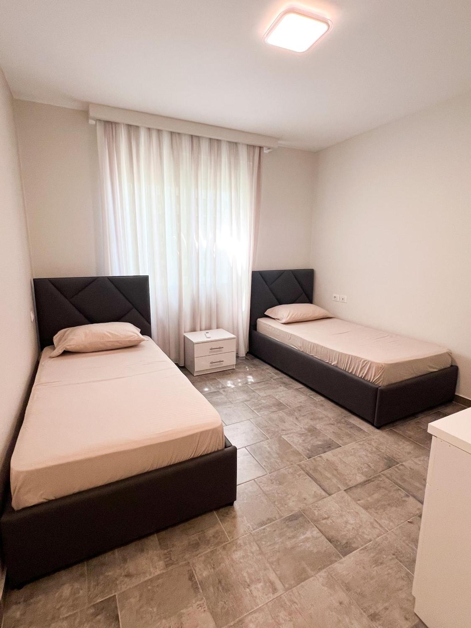 Sea View Apartments Durrës Buitenkant foto