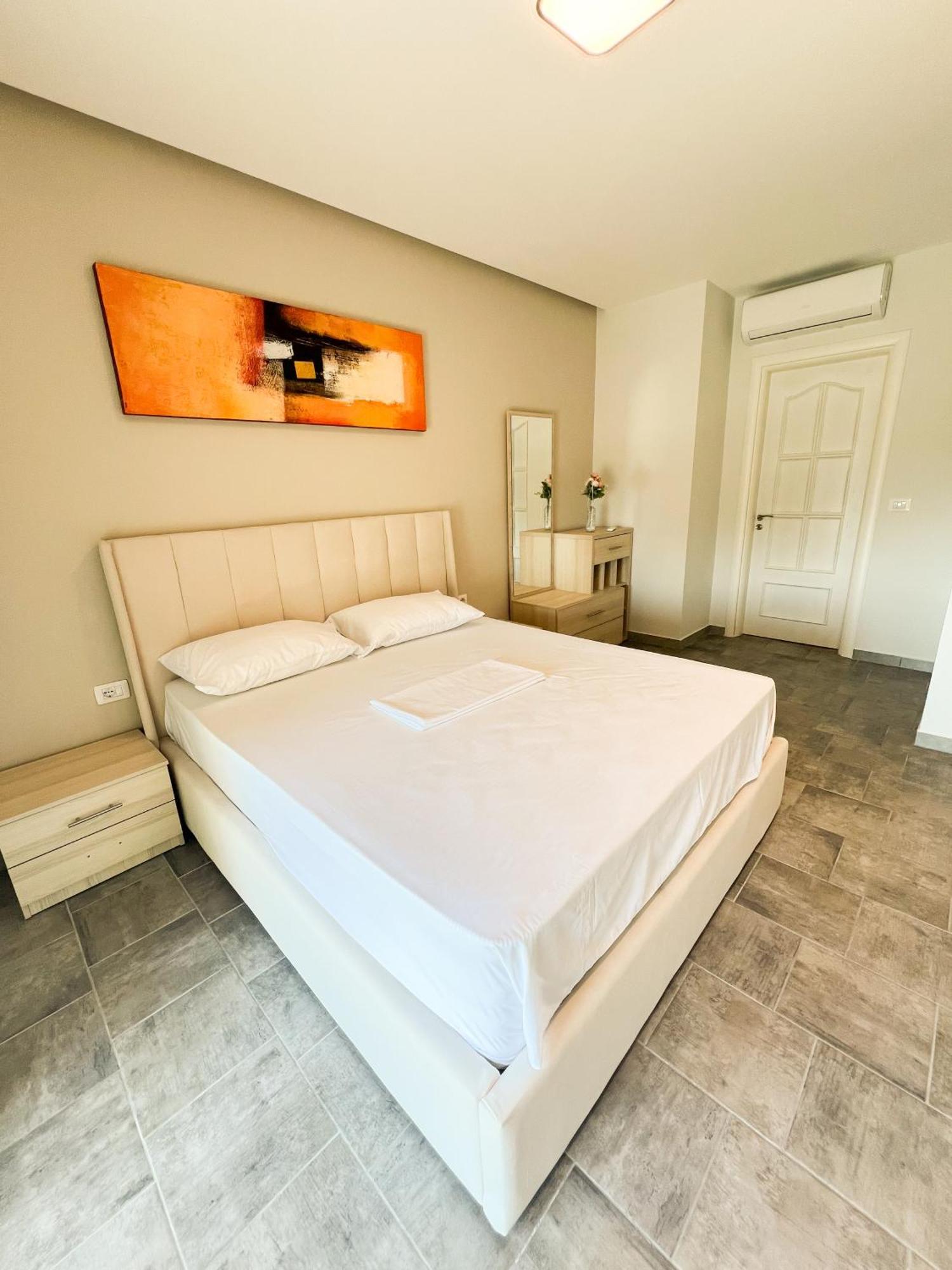 Sea View Apartments Durrës Buitenkant foto